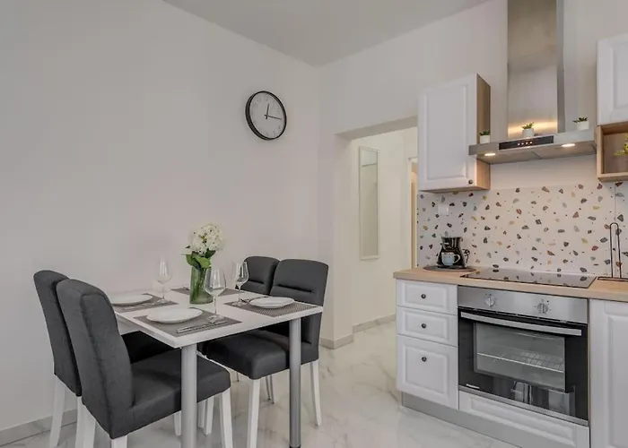 Apartman New Place In Old Town Of Trogir, Parking Trogir