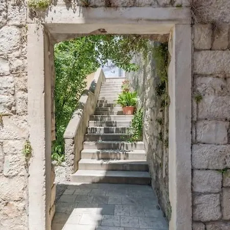 Apartment New Place In Old Town Of Trogir, Parking Trogir