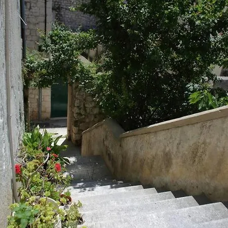 Apartment New Place In Old Town Of Trogir, Parking Trogir